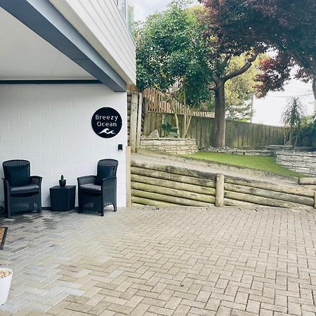 Villa Breezy Ocean - The Perfect Getaway Mount Maunganui Exterior foto
